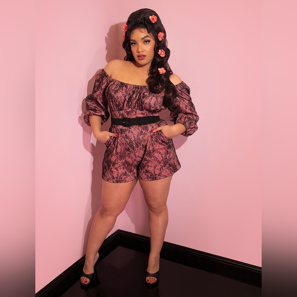 Vixen by Micheline Pitt Vacation Playsuit in Peach and Black Lace, Size 3x EUC - Picture 2 of 10